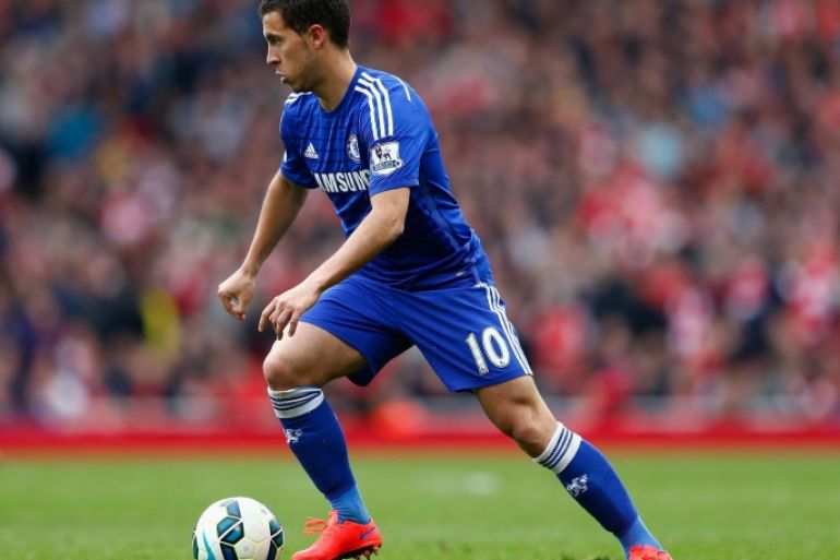 LONDON, ENGLAND - APRIL 26: Eden Hazard of Chelsea in action during the Barclays Premier League match between Arsenal and Chelsea at Emirates Stadium on April 26, 2015 in London, England.