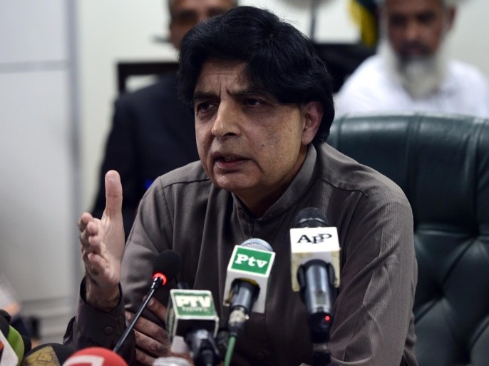 Pakistani Interior Minister Chaudhry Nisar Ali Khan addresses a press briefing in Islamabad on March 24, 2015. Pakistan hanged a murderer on Tuesday as the interior minister confirmed a 30-day stay of execution for another man apparently condemned to death as a teenager. AFP PHOTO / FAROOQ NAEEM