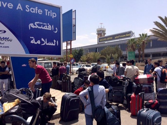 إجلاء 185 تركيًّا من العاصمة اليمنية صنعاء، ونقلهم على متن طائرة للخطوط الجوية التركية إلى اسطنبول