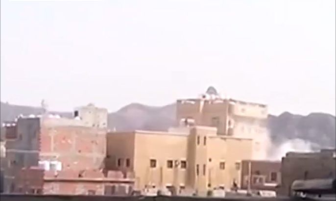 اشتباكات وسقوط مدنيين برصاص قناصة حوثيين بعدن