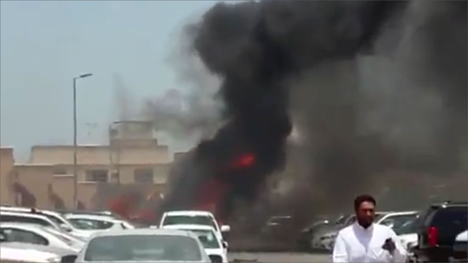 ‪السعودية أعلنت مقتل أربعة أشخاص في محاولة تفجير مسجد شيعي بالدمام‬ (ناشطون)