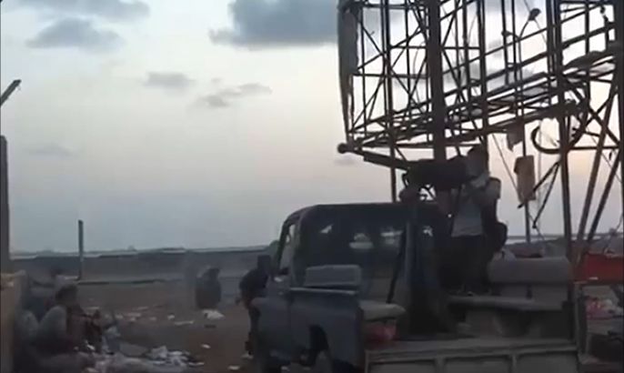 المقاومة الشعبية باليمن تعلن سيطرتها على مطار عدن