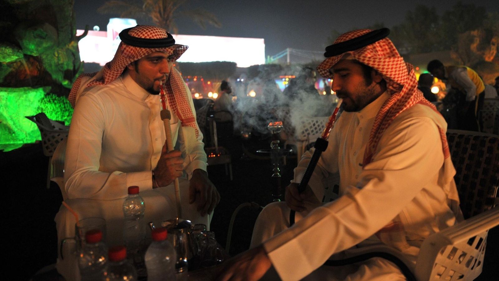 ‪د. العلوان حذر من منتجات السجائر وتبغ الشيشة "النارجيلة" والتبغ الممضوغ التي تُهرَّب عبر الحدود‬