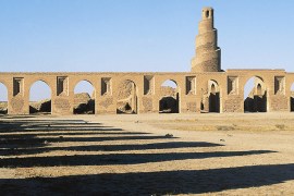 سامراء - الموسوعة - Abu Dulaf mosque (9th century) and spiral minaret, commissioned by Al-Mutawakkil, Samarra (Unesco World Heritage List, 2007), Iraq