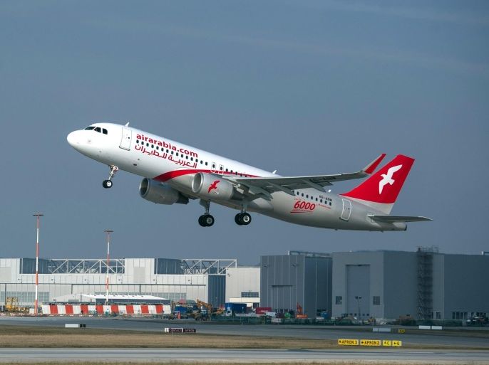 An Airbus A320 for Air Arabia airlines takes off from Hamburg, Germany, 06 March 2014. The airplane manufacturer Airbus handed over the 6000th aircraft from the A320 family to airline Air Arabia. The carrier is a low-cost airline based at Sharjah International Airport, United Arab Emirates.