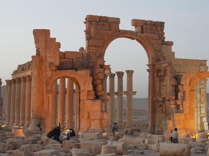 (FILE) The file picture dated 12 November 2010 shows a general view of the ancient city of Palmyra in central Syria. According to media reports on 15 May 2015, extremist Islamic State (IS) militia is advancing towards Palmyra, raising fears that the militants will destroy the historic site. Palmyra is believed to be founded by King Solomon. It was long a trade center that boomed with the decline of Petra in modern-day Jordan. The city, 240 kilometers (150 miles) northeast of Damascus, emerged to become a powerful state after the Romans took control, serving as a link between the ancient Orient and Mediterranean countries. EPA/YOUSSEF BADAWI *** Local Caption *** 02444414