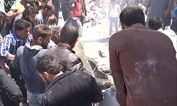 ضحايا بقصف جوي على قرى جبل الزاوية بريف إدلب