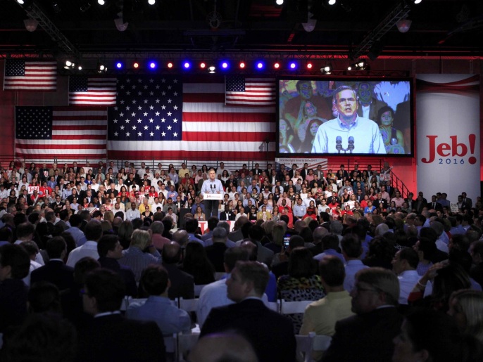 ‪خطاب جب بوش شهده نحو ثلاثة آلاف من مناصريه‬ (رويترز)