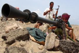 A fighter from the Southern Popular Resistance mans a machine gun at the front line of fighting against Houthi fighters, on the outskirts of Yemen's southern port city of Aden June 6, 2015. Picture taken June 6, 2015. To match Insight YEMEN-SECURITY/ARMY REUTERS/Stringer/Files