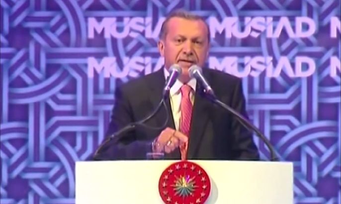 أردوغان ينتقد احتجاز الزميل أحمد منصور