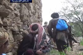 هجمات على مواقع الحوثيين بمنطقة الضباب بتعز