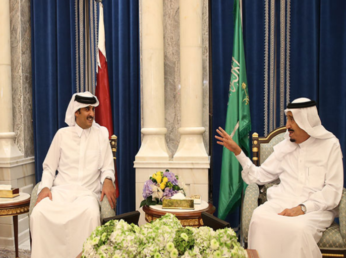 التقى الملك السعودي بأمير دولة قطر الشيخ تميم بن حمد آل ثاني في السعودية