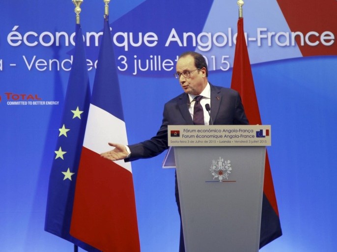 French President Francois Hollande addresses the Forum Economique Angola-France in Angola's capital Luanda July 3, 2015. REUTERS/Herculano Coroado