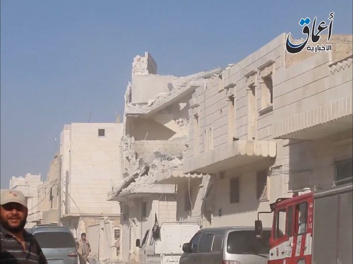 آثار قصف طائرات النظام السوري على مدينة الباب
