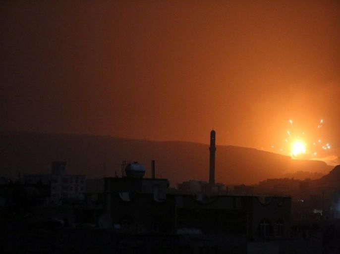 A huge explosion rocks alleged military weapon depots controlled by Houthis rebels as airstrikes are carried out by the Saudi-led coalition in Sana'a, Yemen, 05 July 2015. Airstrikes conducted by a Saudi-led coalition since March in northern Yemen have killed dozens of civilians, Human Right Watch said 30 June 2015 labeling the bombings an apparent violation of the laws of war.
