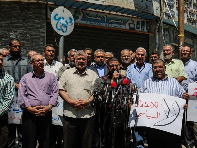 ‪حماس قالت إن الاعتقالات تأتي في سياق مشروع استئصال المقاومة‬ (الجزيرة نت) 
