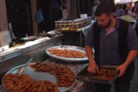 لقطائف"..حلوى شعبية لفقراء وأغنياء غزة