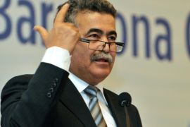 Israel's Environment Minister Amir Peretz speaks during the 18th ordinary meeting of contracting parties to the Barcelona convention and its protocols on December 5 2013 in istanbul. It is the first such trip of an Israeli cabinet minister in Turkey since the rupture of relations between the two former allies over a deadly raid on a Gaza-bound flotilla. Ties between Israel and Turkey hit an all-time low in May 2010 when Israeli commandos staged a pre-dawn raid on a flotilla of ships trying to taking aid to the besieged Gaza Strip, killing nine Turks. AFP PHOTO / OZAN KOSE