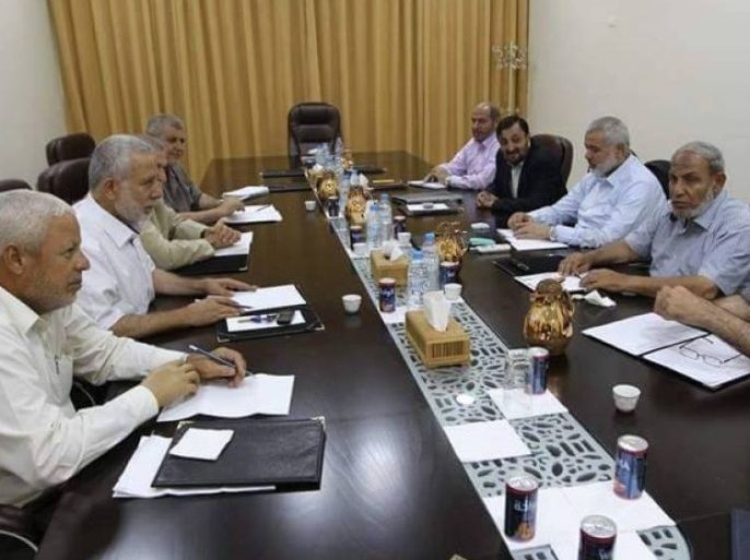 عقدت حركتا المقاومة الإسلامية (حماس) والجهاد الإسلامي اجتماعا اليوم الأحد، لبحث الاتصالات الدولية الرامية إلى تثبيت اتفاق "التهدئة" مع إسرائيل وإنهاء الحصار. (عن موقع حركة حماس)