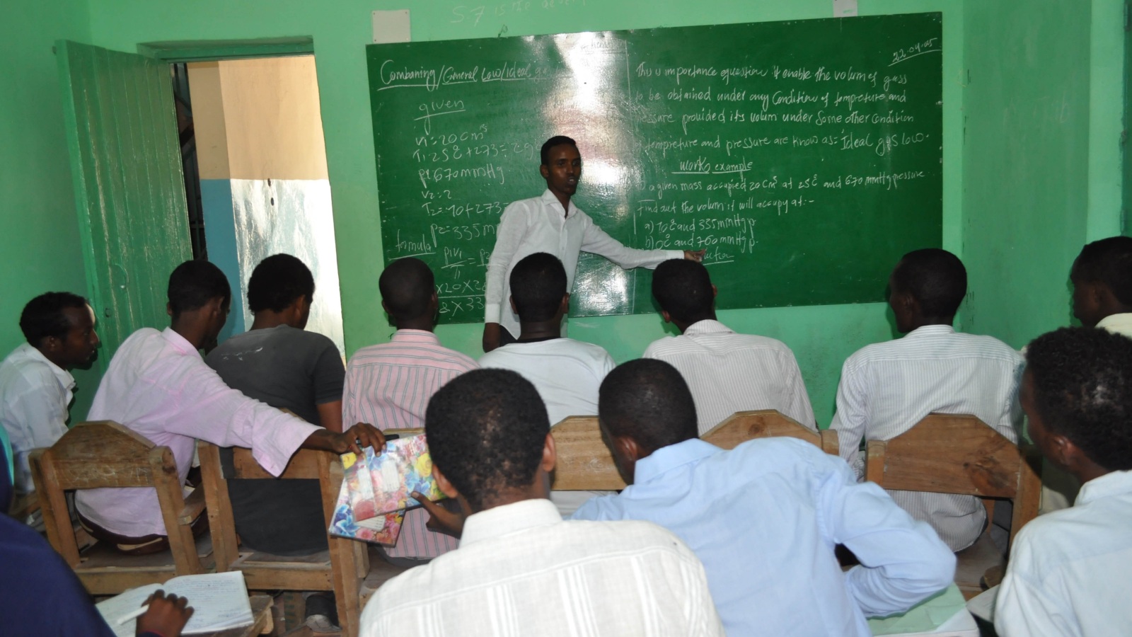اللغة الصومالية فقدت مكانتها بجميع المراحل التعليمية (الجزيرة)