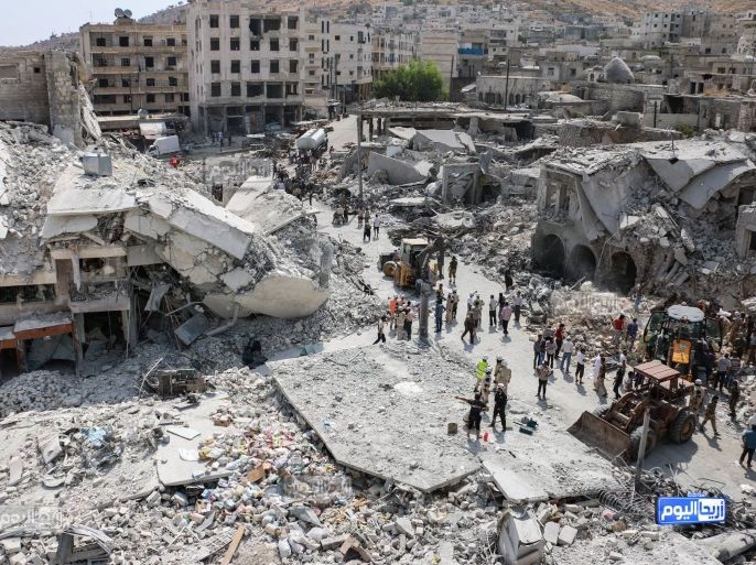 قتل 20 شخصا وأصيب 100 أخرون صباح اليوم الإثنين جراء سقوط طائرة حربية في مدينة أريحا الخاضعة لسيطرة الثوار في ريف إدلب