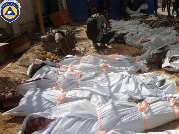 ‪ضحايا مجزرة دوما قبل أيام‬ (ناشطون)