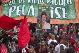 Members of unions, social movements and some leftist political parties attend a march in favour of government of Dilma Rousseff in Sao Paulo, Brazil, 20 August 2015.