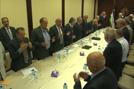 استقالة عباس وآخرين من منظمة التحرير الفلسطينية