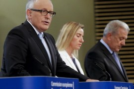 (L-R) European Commissioners Frans Timmermans, Federica Mogherini, the High Representative of the European Union for Foreign Affairs and EU Commissioner for Migration and Home Affairs Dimitris Avramopoulos give a joint news conference ahead of an extraordinary EU Summit on the current migration and refugees crisis in Europe, in Brussels, Belgium, 22 September 2015. EU leaders meet for an extraordinary summit on migration, with also international aid for third countries and the border protection on their agenda.