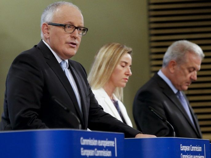 (L-R) European Commissioners Frans Timmermans, Federica Mogherini, the High Representative of the European Union for Foreign Affairs and EU Commissioner for Migration and Home Affairs Dimitris Avramopoulos give a joint news conference ahead of an extraordinary EU Summit on the current migration and refugees crisis in Europe, in Brussels, Belgium, 22 September 2015. EU leaders meet for an extraordinary summit on migration, with also international aid for third countries and the border protection on their agenda.