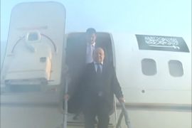 وصول الرئيس اليمني عبد ربه منصور هادي لعدن