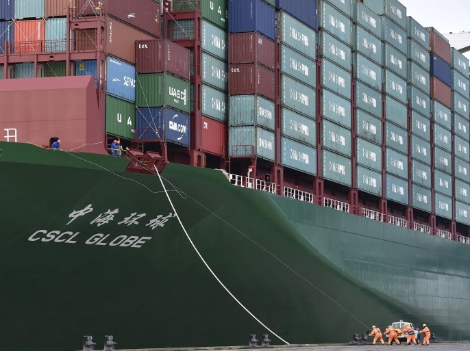 The largest container ship in world, CSCL Globe, docks during its maiden voyage, at the port of Felixstowe in south east England, in this January 7, 2015 file photo. China is expected to release mainland trade data this week. REUTERS/Toby Melville/Files GLOBAL BUSINESS WEEK AHEAD PACKAGE - SEARCH 'BUSINESS WEEK AHEAD SEPTEMBER 07' FOR ALL 24 IMAGES
