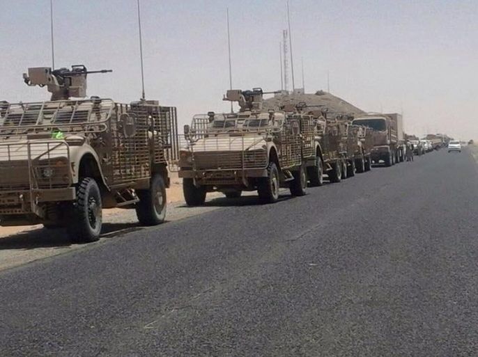 عربات وآليات عسكرية مدرعة وصلت إلى مأرب استعدادا لمعركة الحسم في صنعاء