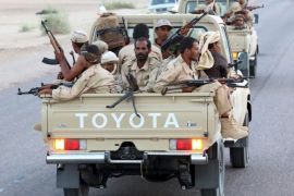 Soldiers loyal to Yemen's exiled government ride on the back of pick-up trucks in the northern province of Marib, September 9, 2015. As many as 800 Egyptian soldiers arrived in Yemen late on Tuesday, Egyptian security sources said, swelling the ranks of a Gulf Arab military contingent which aims to rout the Iran-allied Houthi group after a five-month civil war. REUTERS/Stringer