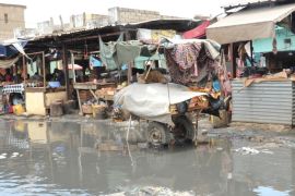 سوق اللحوم والخضار بنواكشوط تحاصره مياه الأمطار