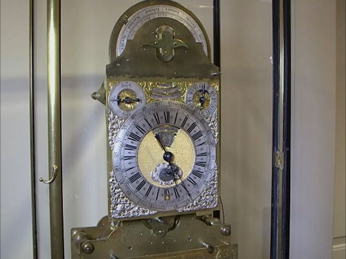 في بريطانيا، ستعرضُ للبيع ساعة هي عبارة عن تحفة فنية عمرها أربعة قرون وتعدّ الأقدم التي تحتوي على نظام آلي فائق الدقة.