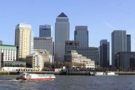 (FILE) A file photo dated 31 January 2013 shoqing a boat passing by Canary Wharf, part of London's financial district, in London, Britain. Top EU officials agreed in principle to limit bankers' bonuses to one year's basic salary, in what they called 28 March 2013 the bloc's most far-reaching bank regulations yet. The move aims to prevent a repeat of the 2008 global financial crisis and bring the EU in line with new rules for the financial services sector known as Basel III. The bonus cap should discourage bankers from taking excessive risks for short-term gain, said Michael Noonan, finance minister of Ireland, which holds the bloc's rotating presidency. The limit could only be exceeded by special permission - for example with the approval of a majority of shareholders - to no more than two years' salary, Noonan said.