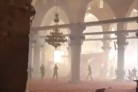 اشتباكات داخل المسجد الأقصى ج2