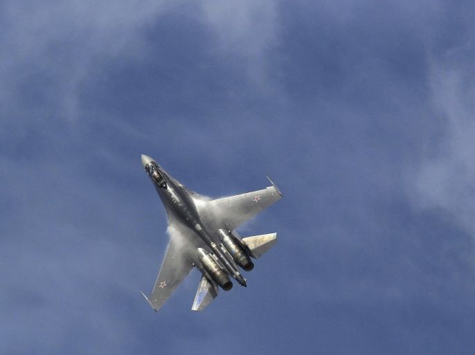A Sukhoi SU-35 fighter aircraft participates in a flying display during the 50th Paris Air Show at the Le Bourget airport near Paris, June 23, 2013. REUTERS/Pascal Rossignol (FRANCE - Tags: BUSINESS TRANSPORT MILITARY)