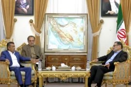 Secretary of the Iranian Supreme National Security Council (SNSC) Ali Shamkhani (R) meets with Naef Khaef (L), a member of Yemen's Supreme Revolutionary Council, the Houthi-run organization that has largely run parts of Yemen since the group seized the capital, in Tehran October 6, 2015. REUTERS/Raheb Homavandi/TIMA ATTENTION EDITORS - THIS PICTURE WAS PROVIDED BY A THIRD PARTY. REUTERS IS UNABLE TO INDEPENDENTLY VERIFY THE AUTHENTICITY, CONTENT, LOCATION OR DATE OF THIS IMAGE. FOR EDITORIAL USE ONLY. NOT FOR SALE FOR MARKETING OR ADVERTISING CAMPAIGNS. NO THIRD PARTY SALES. NOT FOR USE BY REUTERS THIRD PARTY DISTRIBUTORS. THIS PICTURE IS DISTRIBUTED EXACTLY AS RECEIVED BY REUTERS, AS A SERVICE TO CLIENTS