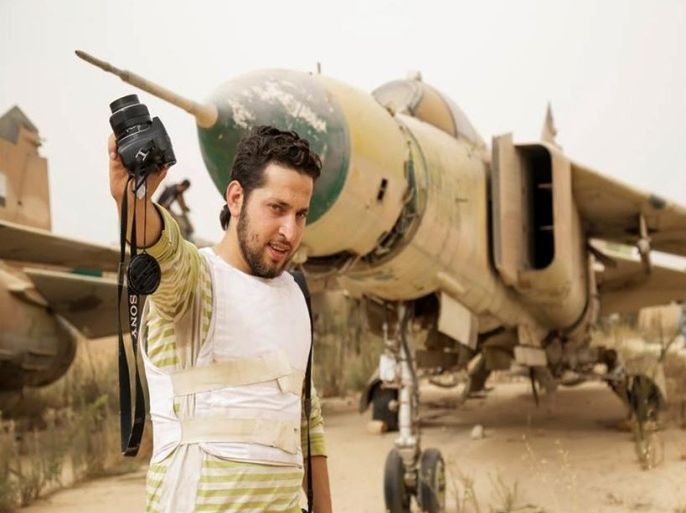 الصحفي السوري وسيم العدل الذي قتل في غارة روسية على ريف إدلب شمال سوريا