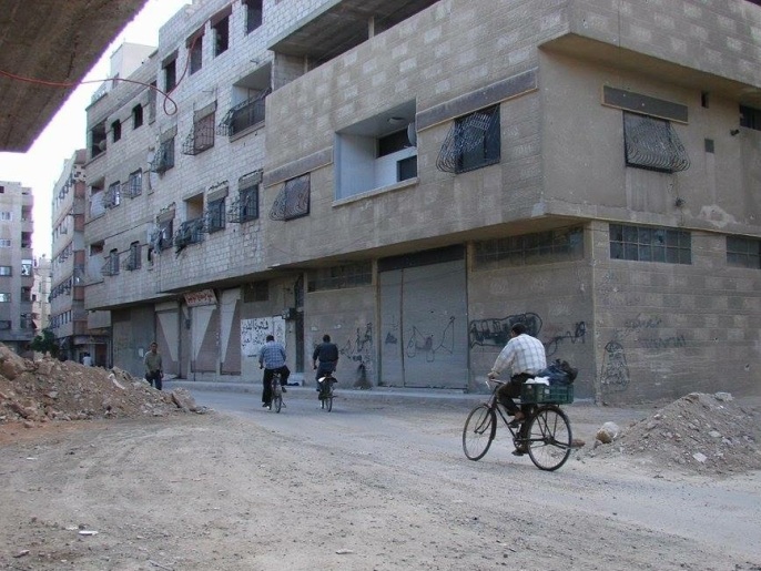 ‪بلدة ببيلا في ريف دمشق تعاني حصارا من قبل قوات النظام‬ (الجزيرة)