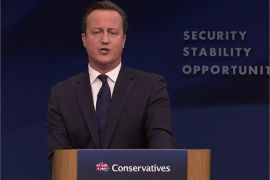 كاميرون يحدد موقف بريطانيا من مشكلة اللاجئين السوريين