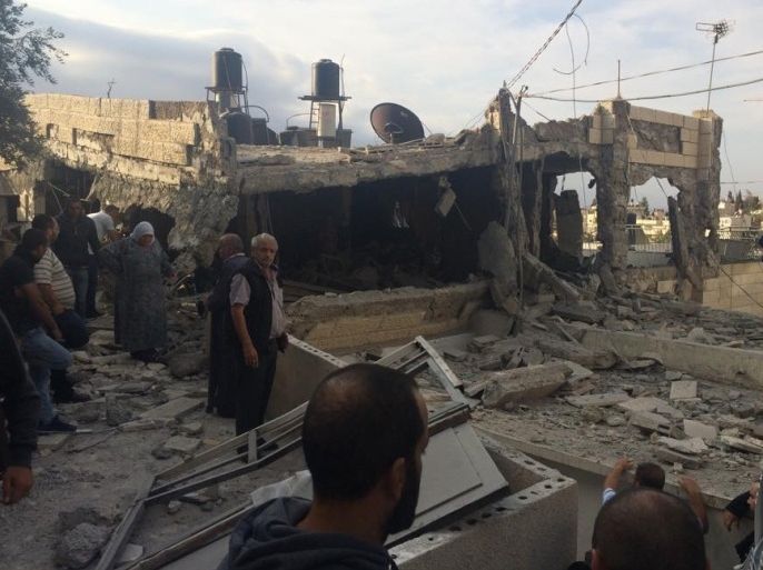 1-بلدة جبل المكبر القدس المحتلة تشرين أول 2015 منزل الشهيد غسان أبو جمل بعد تفجيره
