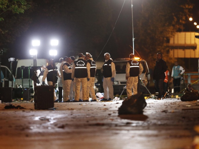 ‪السلطات حددت المشتبه فيهم الرئيسيين في تفجيري أنقرة‬ (أسوشيتد برس)