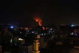 Smoke rises after Israeli air strikes on Gaza City, 25 August 2014. Nine Palestinians were killed in the Gaza Strip on 25 August and 10 others injured in fresh Israeli air raids, the Health Ministry and paramedics said.