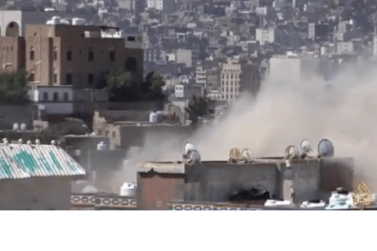 مسلحي الحوثيين يقصفون أحياءسكنية بمدينة تعز
