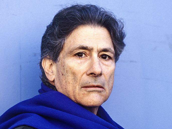 صورة للمفكر الفلسطيني الراحل Edward Said - الموسوعة