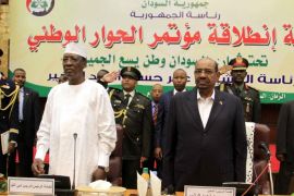 Sudanese President Omar Bashir (R) and Chadian President Idriss Deby Itno (L) attend the opening session of the Sudanese national dialogue, in Khartoum, Sudan, 10 October 2015. According to reports, Sudanese President Omar Bashir called on different parties, including political and armed movement, to participate in the National Dialogue Conference where participants are expected to discuss various topics including the internal political process and the armed conflicts with rebel groups.