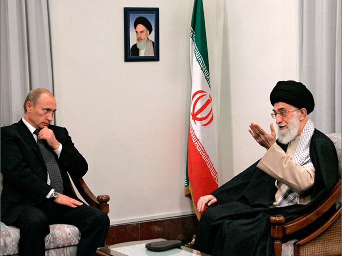 Russian President Vladimir Putin (L) and Leader of the Islamic Republic of Iran Ayatollah Sayyid Ali Khamenei (R) speak during their meeting in Tehran, 16 October 2007. EPA/MIKHAIL KLIMENTYEV PICTURE MADE AVAILABLE TODAY / RIA NOVOSTI/KREMLIN POOL